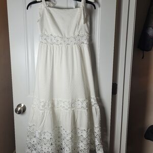 White Eyelet Lace Maxi Sundress by Lulu's with attached slip. Size Medium